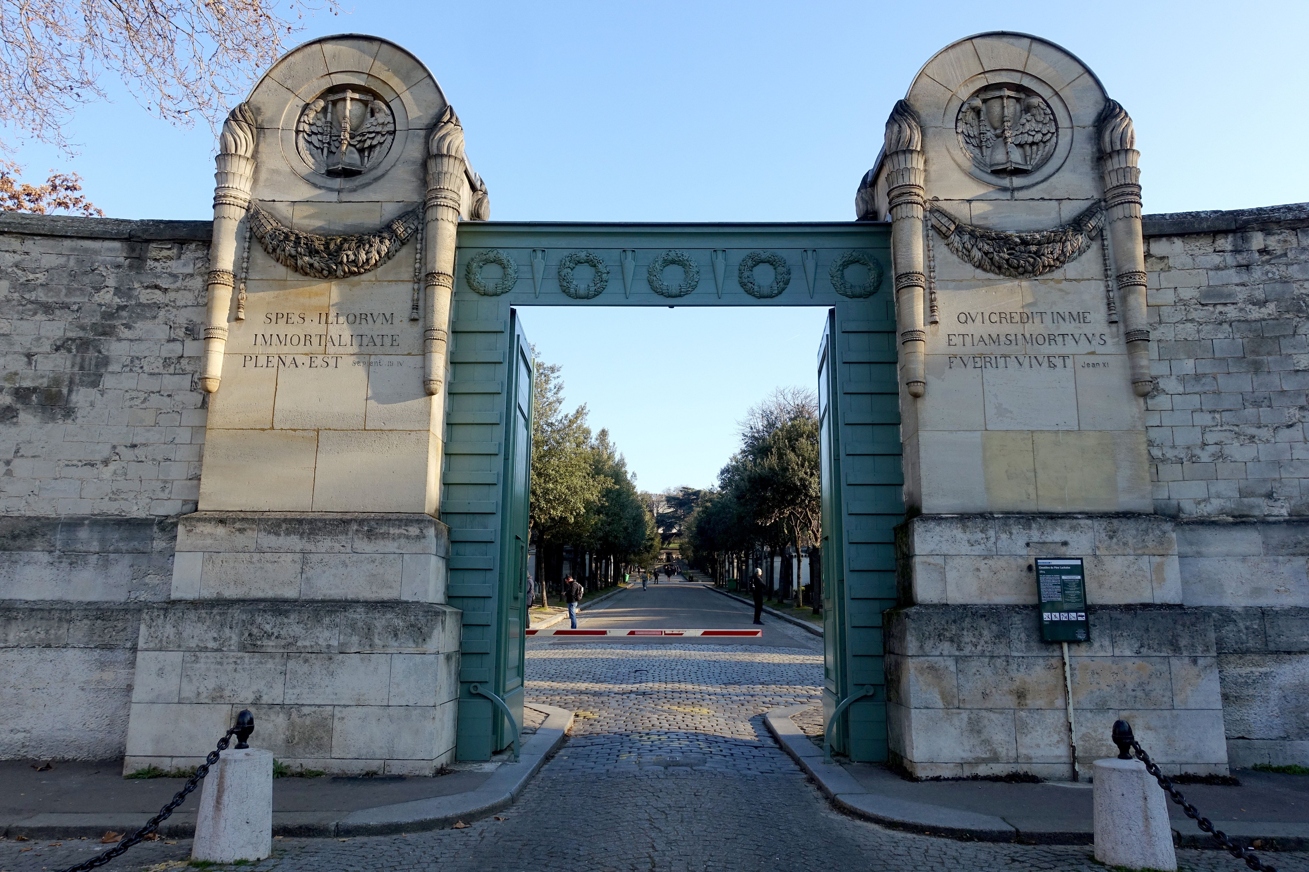 Père Lachaise Cemetery